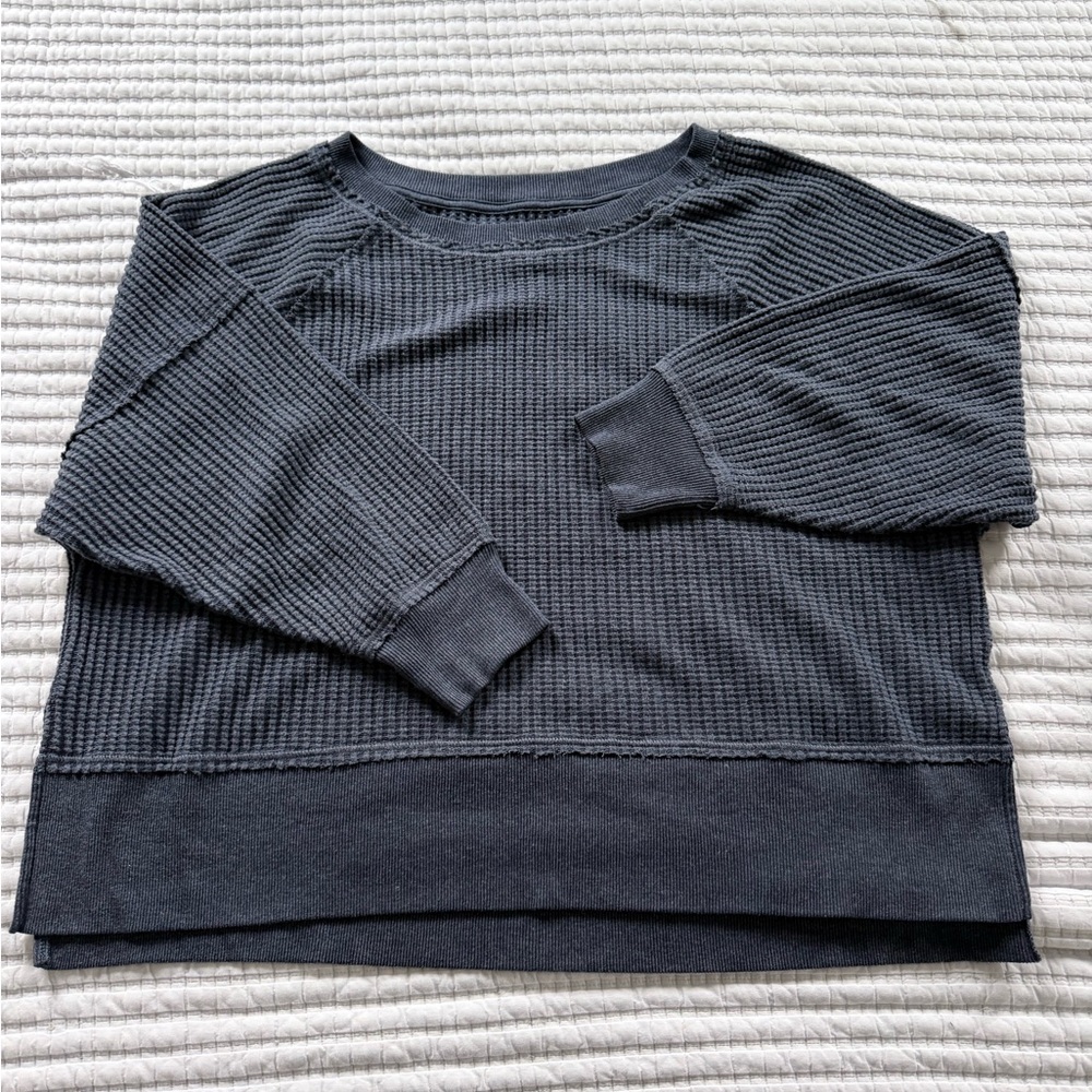 American Eagle Outfitters Big Hug Sweater